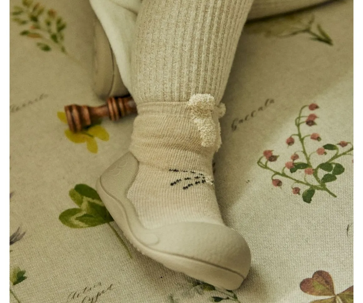 Calzado Attipas Rabbit Beige