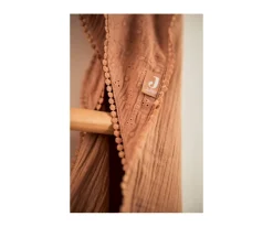 Capa de Baño Embroidery Biscuit