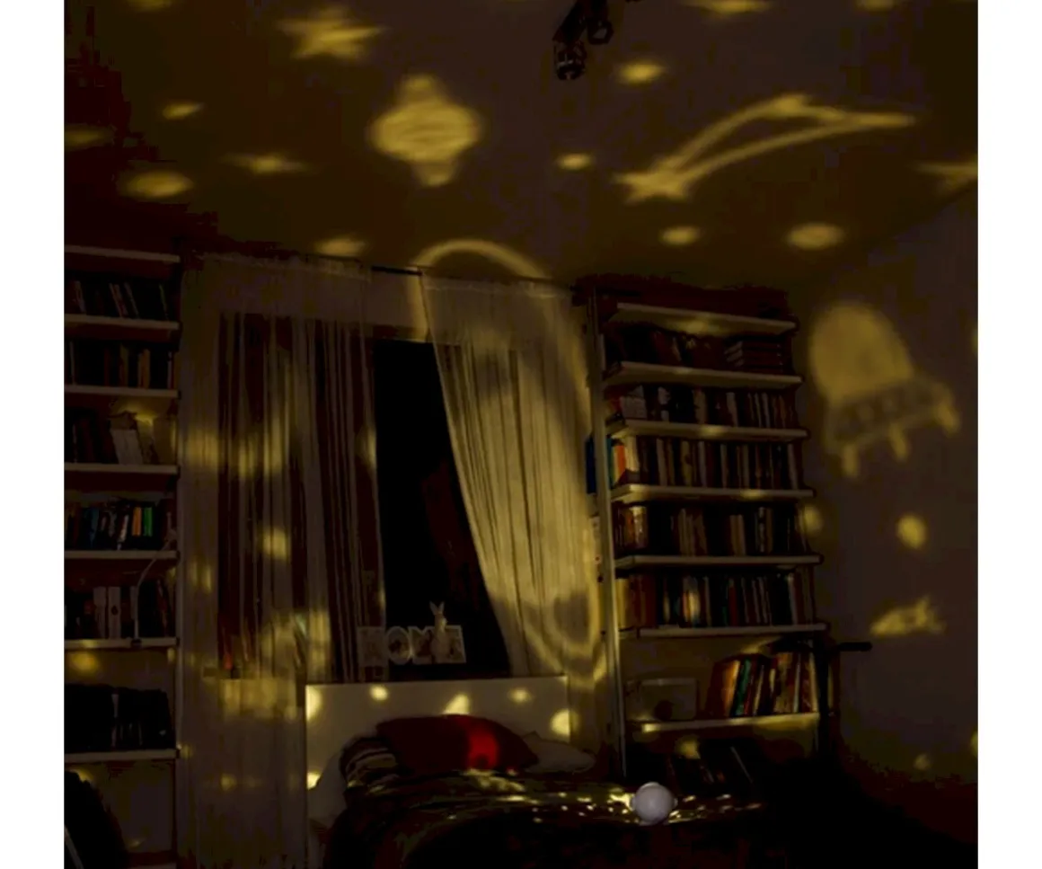 Luz Nocturna GIOstar Astronauta con Caja de Música