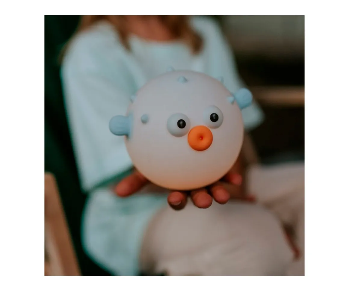 Luz Nocturna LED Pez Globo Azul