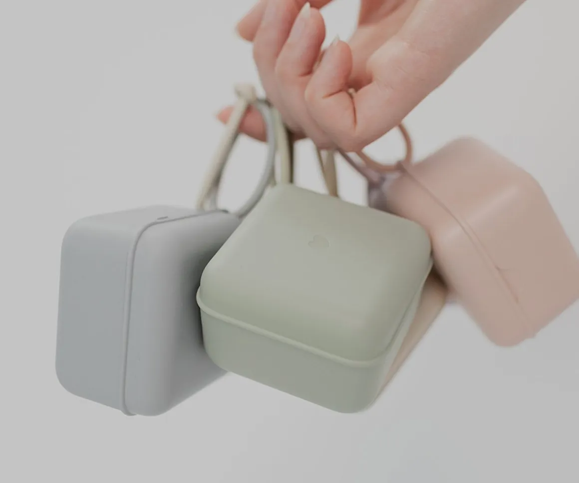 Portachupetes BIBS Dark Oak