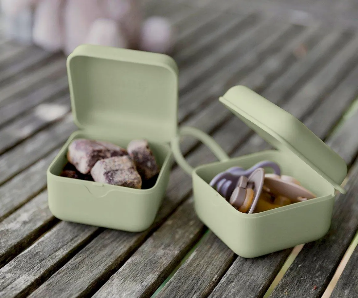 Portachupetes BIBS Iron