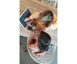 Portátil de Madera con Pizarra Magnética